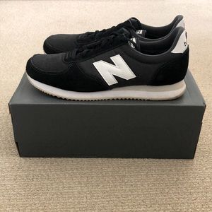 Vintage New Balance Tennis Shoes